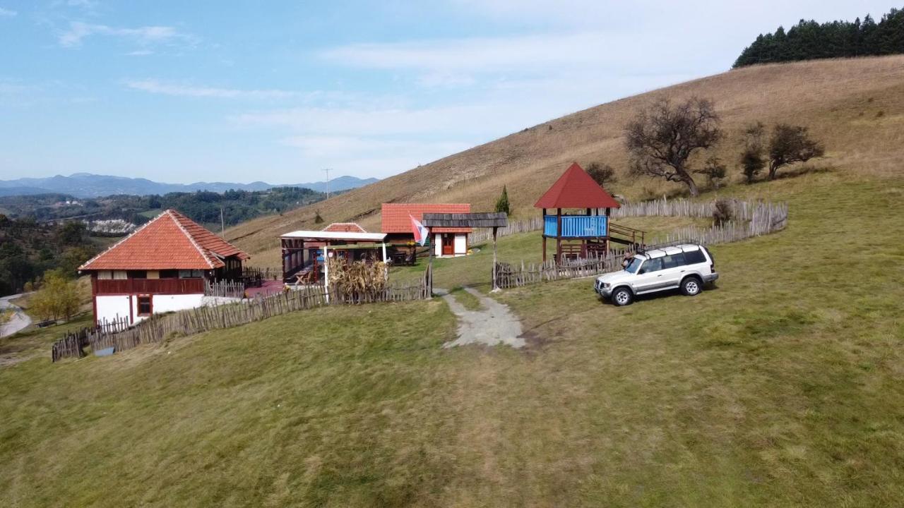 Etno Village Gostoljublje Kosjeric Ngoại thất bức ảnh
