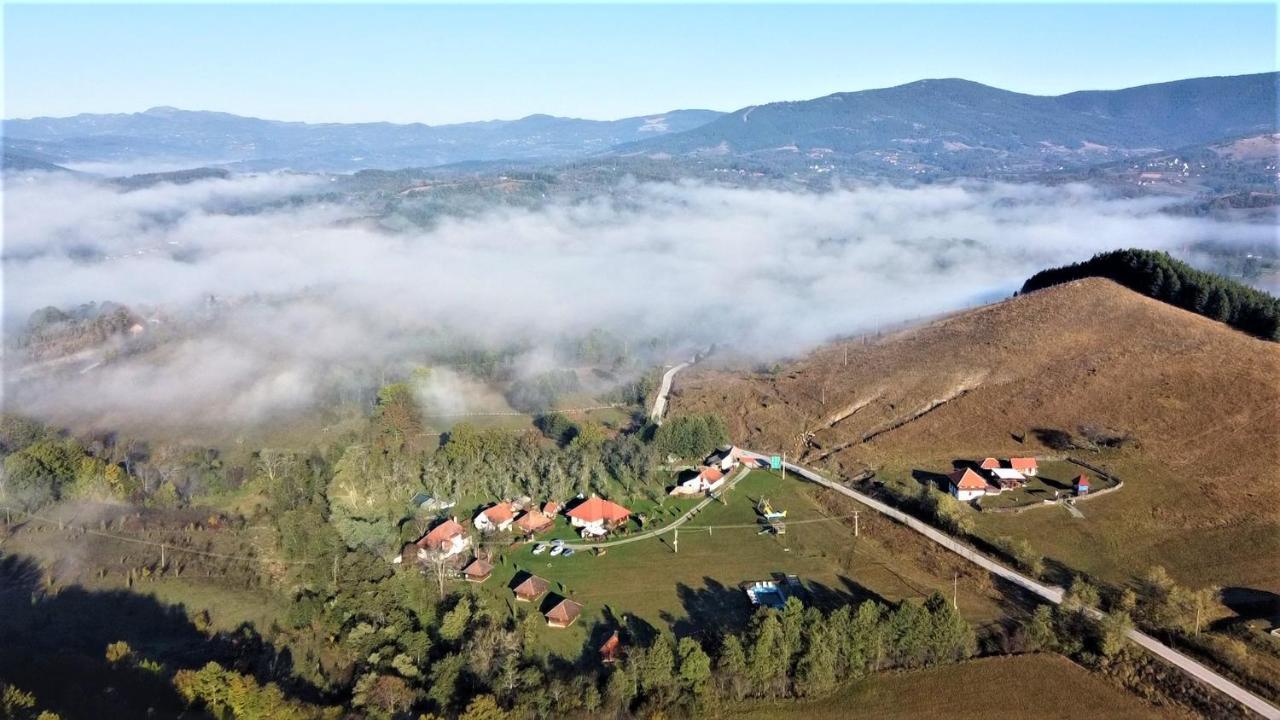 Etno Village Gostoljublje Kosjeric Ngoại thất bức ảnh