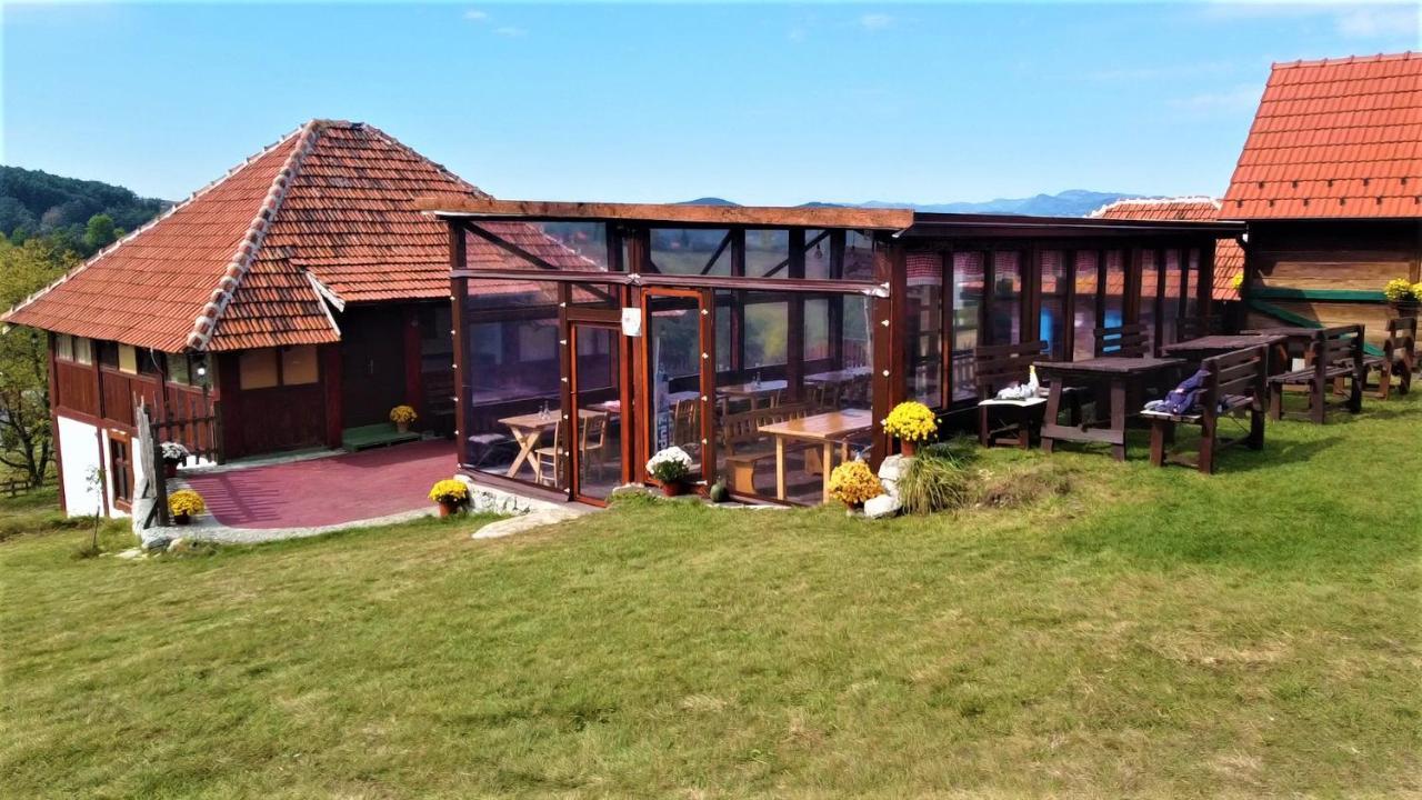 Etno Village Gostoljublje Kosjeric Ngoại thất bức ảnh