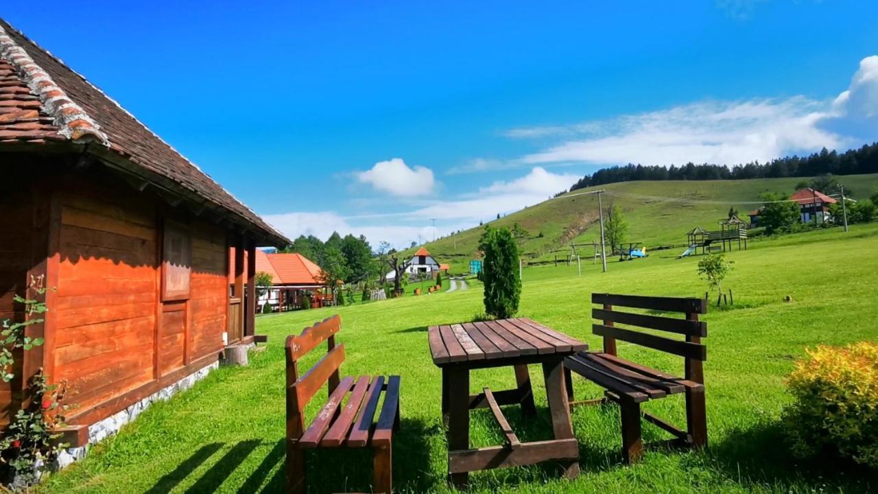 Etno Village Gostoljublje Kosjeric Ngoại thất bức ảnh