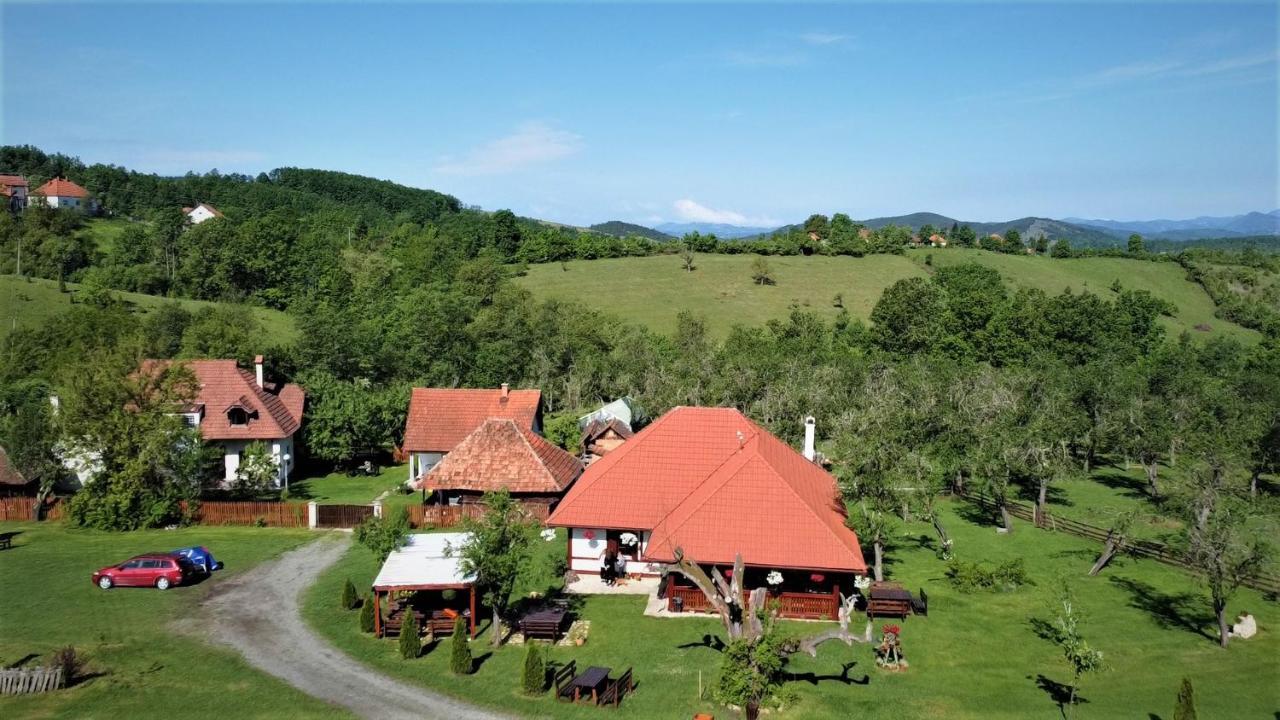 Etno Village Gostoljublje Kosjeric Ngoại thất bức ảnh