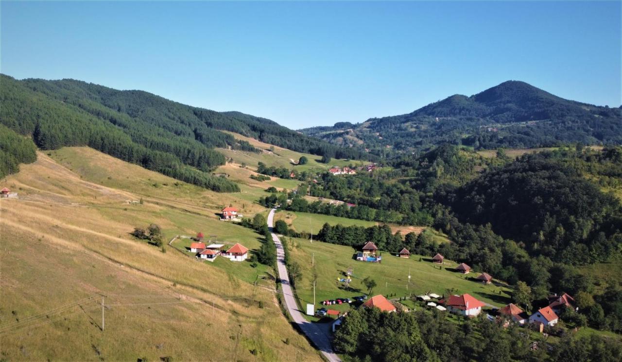 Etno Village Gostoljublje Kosjeric Ngoại thất bức ảnh
