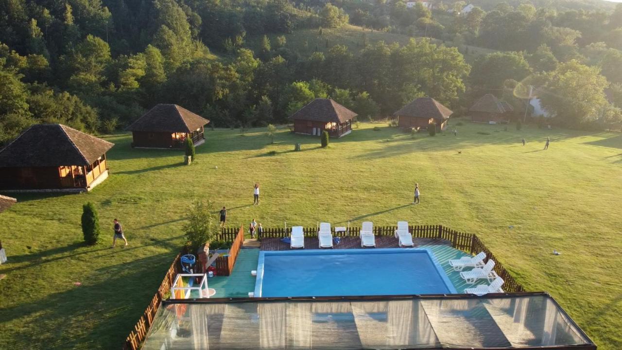 Etno Village Gostoljublje Kosjeric Ngoại thất bức ảnh