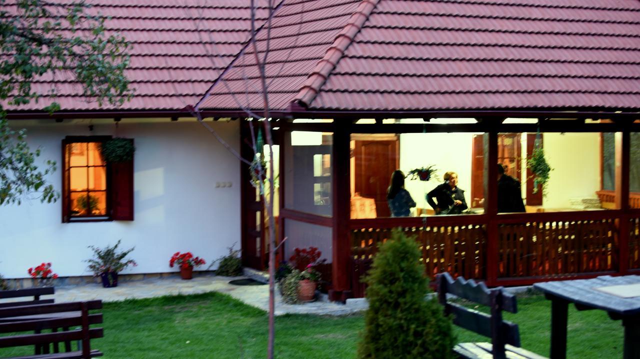 Etno Village Gostoljublje Kosjeric Ngoại thất bức ảnh